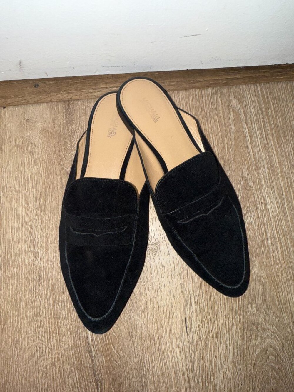 Michael Kors Black Suede Pointed Toe Mule Loafers Size 10
